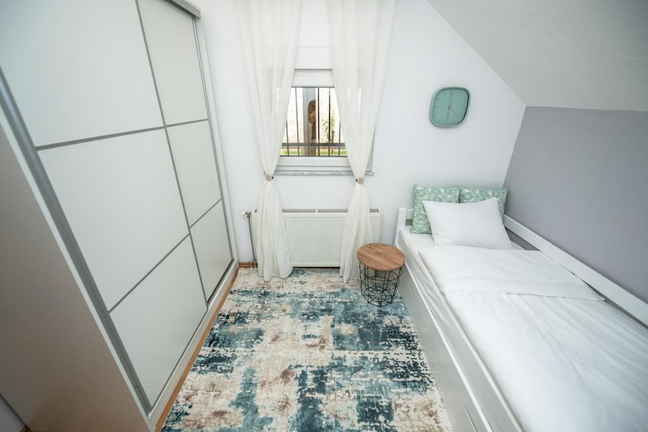 Apartmani Adi&Ena 코니츠 외부 사진